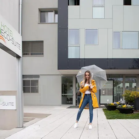 エコ スイート 3*